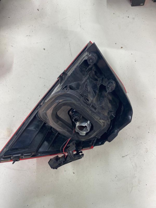 VW GOLF 7 (2012-2017) SOL ARKA STOP 