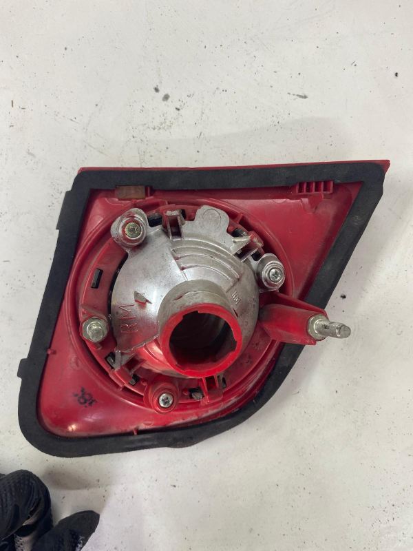 VW PASSAT B6 SAĞ ARKA STOP 