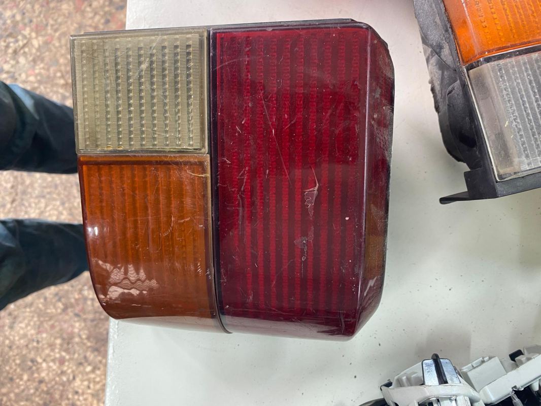 WW TRANSPORTER T4 SAĞ-SOL ARKA STOP 